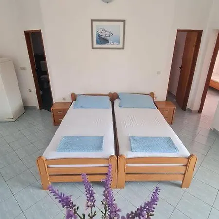 Robi - Two Bedroom With Terrace Vir