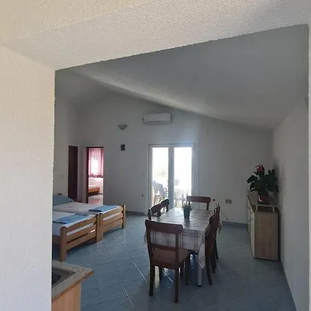 Robi - Two Bedroom With Terrace * Vir