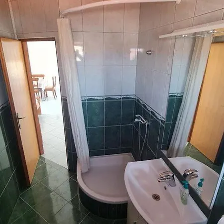 Apartamento Robi - Two Bedroom With Terrace Vir