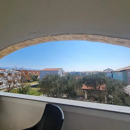 Lejlighed Robi - Two Bedroom With Terrace Vir
