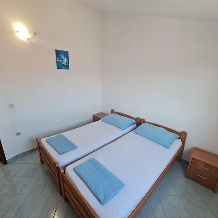 Robi - Two Bedroom With Terrace Vir