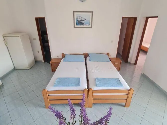 Robi - Two Bedroom With Terrace Vir