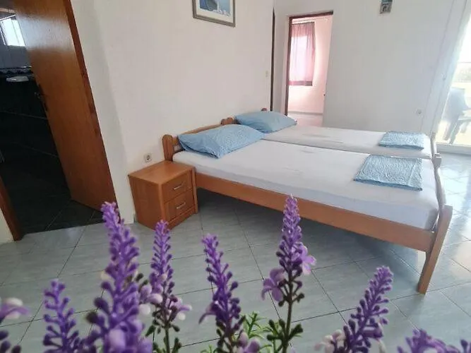 Robi - Two Bedroom With Terrace Lejlighed Vir