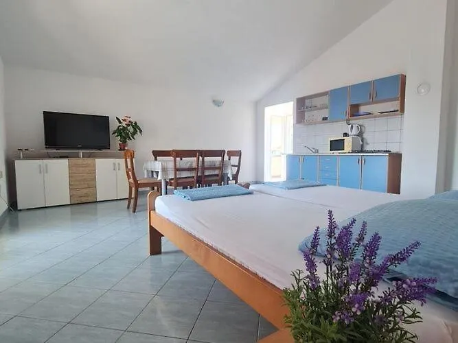 Robi - Two Bedroom With Terrace Lejlighed *