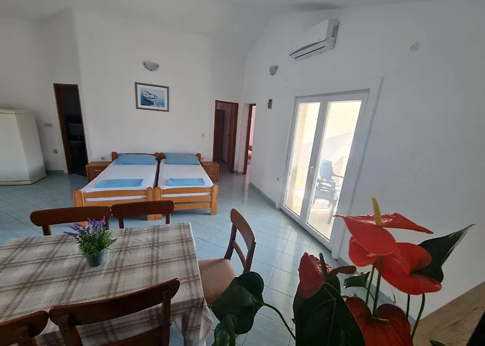 Lejlighed Robi - Two Bedroom With Terrace