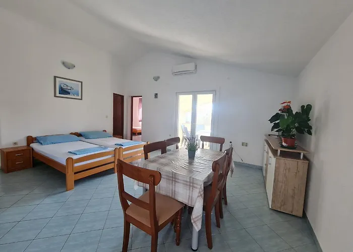 Lejlighed Robi - Two Bedroom With Terrace *