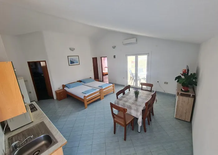 Robi - Two Bedroom With Terrace Lejlighed Vir