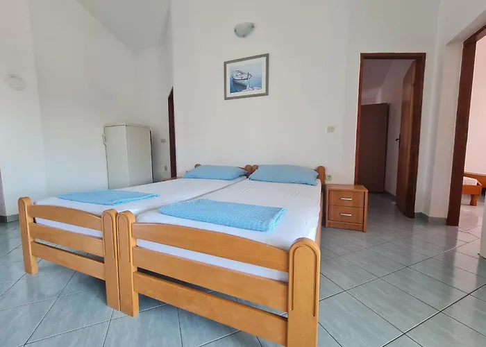 Robi - Two Bedroom With Terrace *
