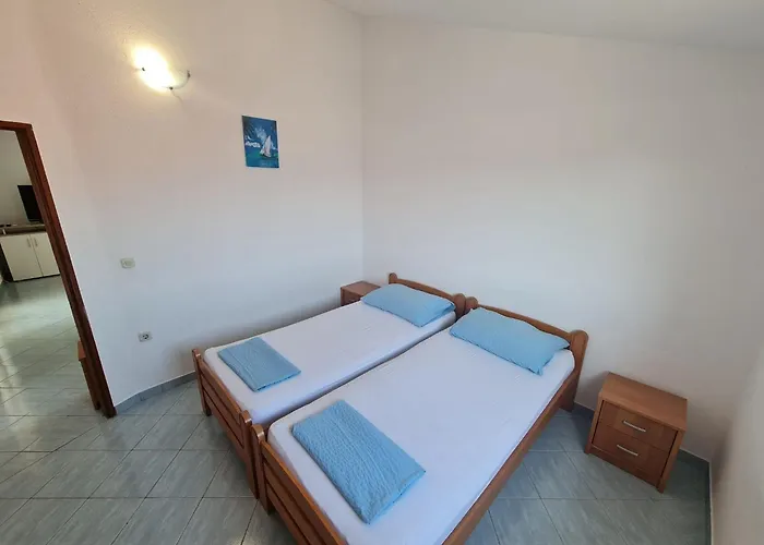 Robi - Two Bedroom With Terrace Vir
