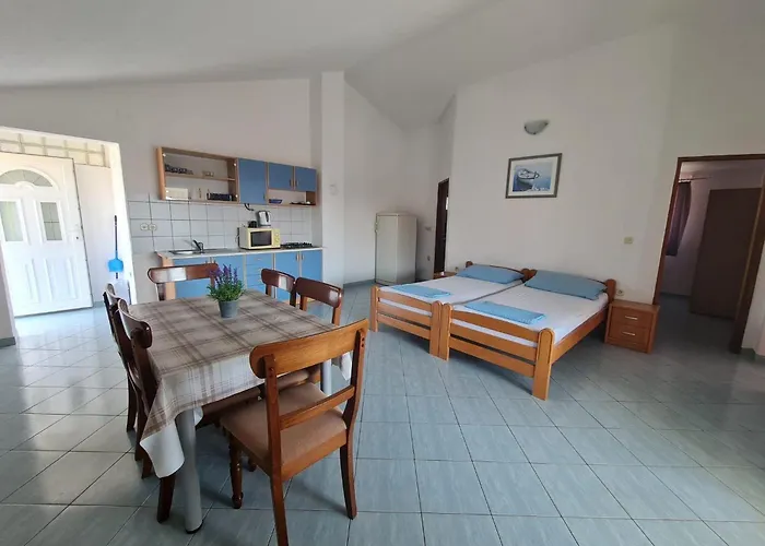 Robi - Two Bedroom With Terrace