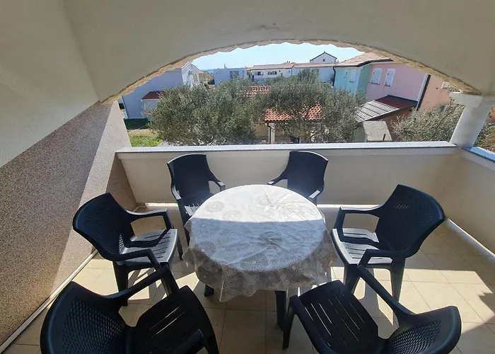 Lejlighed Robi - Two Bedroom With Terrace Vir